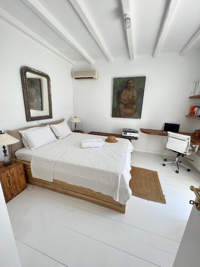 אורנוס Beachfront Mykonos Guest House מראה חיצוני תמונה