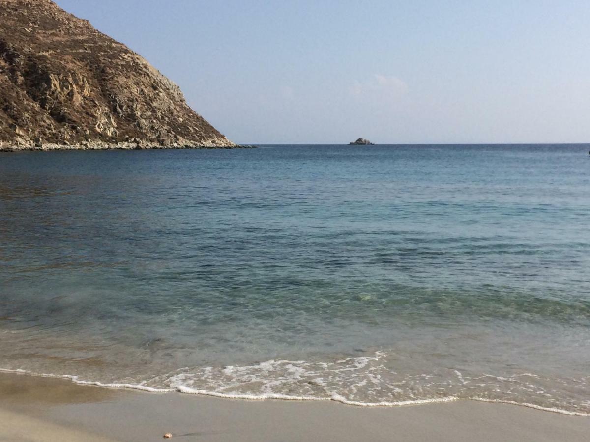 אורנוס Beachfront Mykonos Guest House מראה חיצוני תמונה