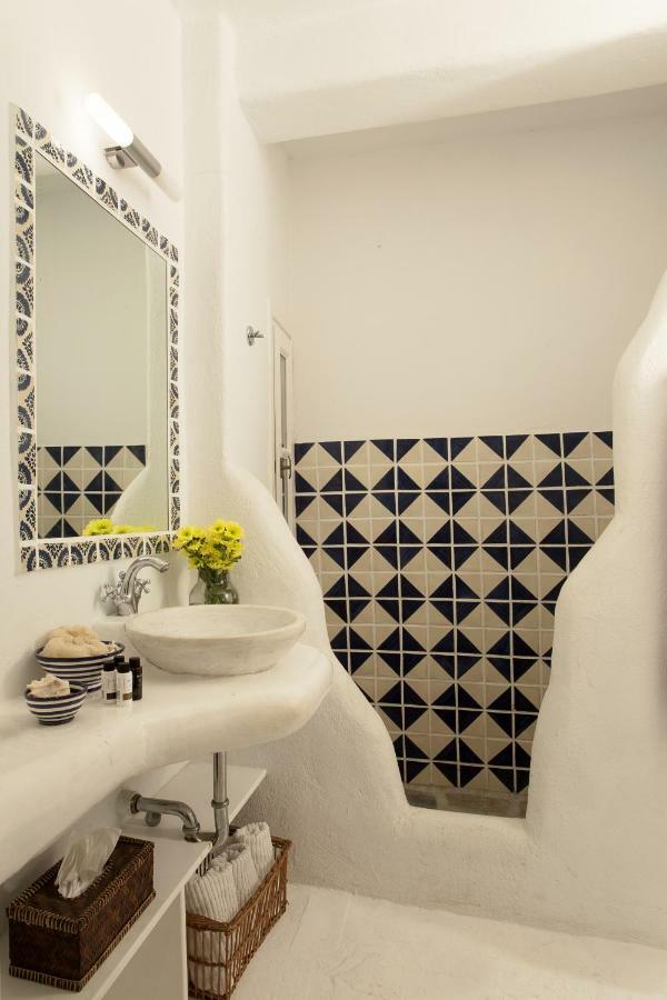 אורנוס Beachfront Mykonos Guest House מראה חיצוני תמונה